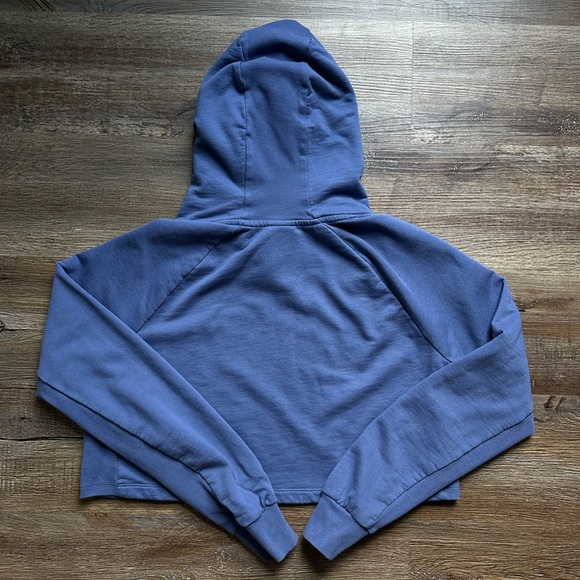 Gymshark Training Cropped Hoodie - Picture 4 of 4